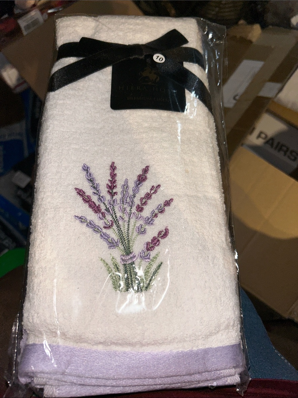 Lavender Embroidered White Bath Towel - Decorative Home Bath